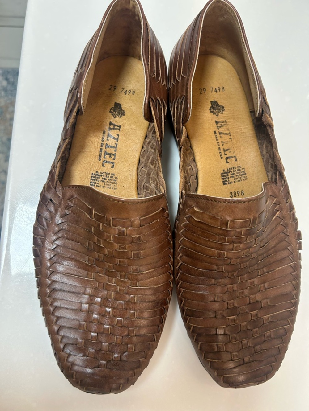 AZTEC men’s handmade Leather Huaraches. New no box. Size 29* see notes.